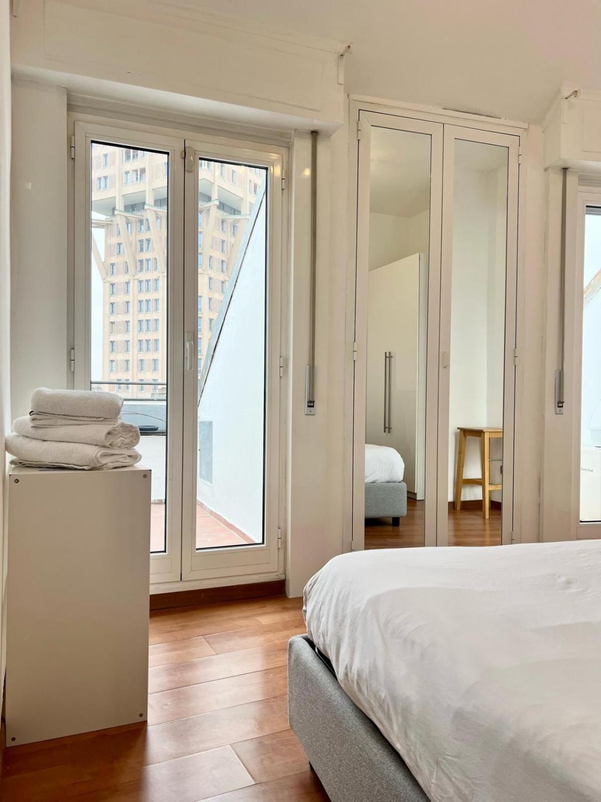 Comecasa 2 Bedrooms Apartment 450Mt From Duomo ミラノ エクステリア 写真